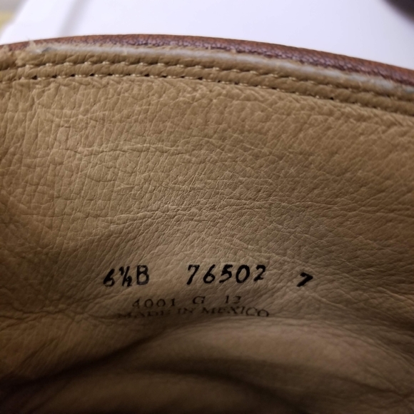 Frye Melissa Button Zip short boot - Picture 8 of 9